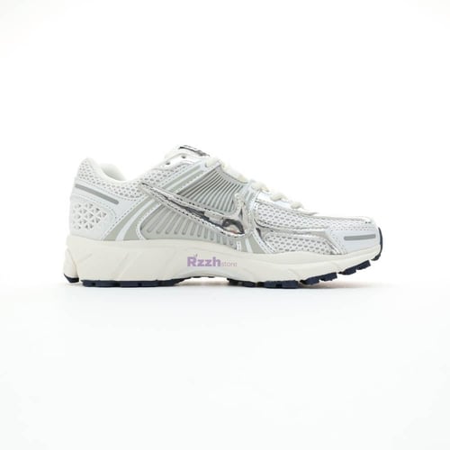 Nike Zoom Vomero 5 Photon Dust Sneakers