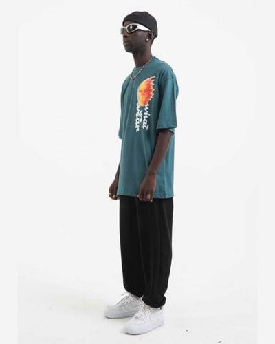 تيشيرت كاجوال اوفر سايز طبعة من الخلف