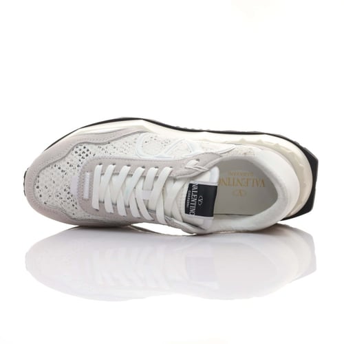 حذاء فالنتينو جارافاني مخصص للنساء