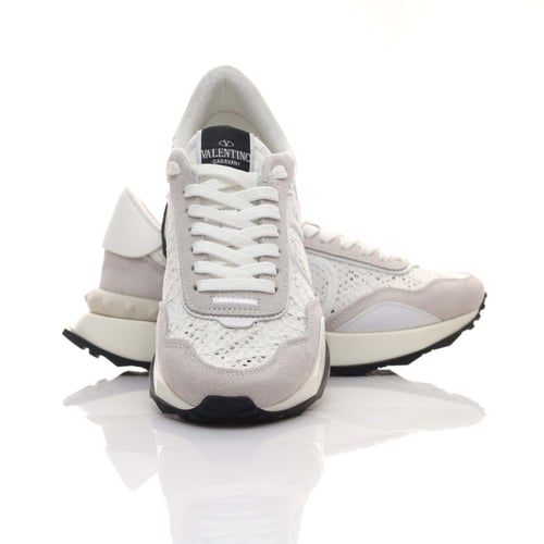 حذاء فالنتينو جارافاني مخصص للنساء