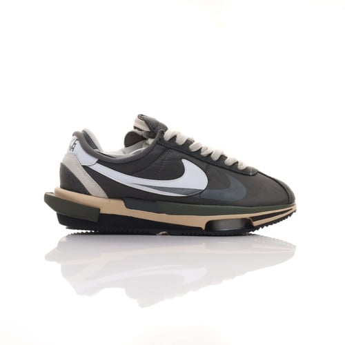 NIKE SACAI نايكي ساكاي