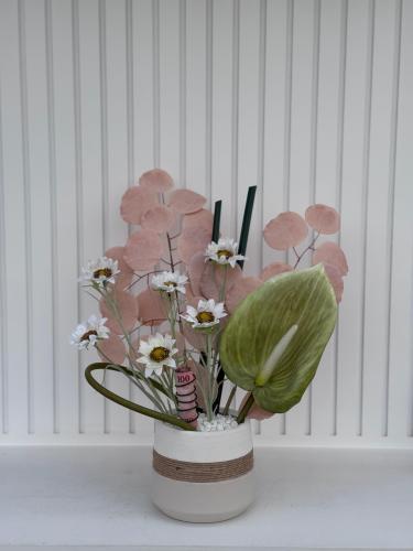 فازة بالورد