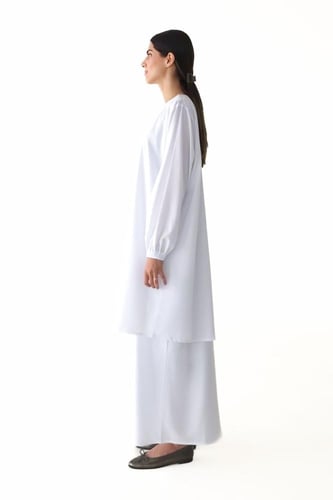 عباية قطن بيضاء عملية بجيوب - عباية العمرة والحج