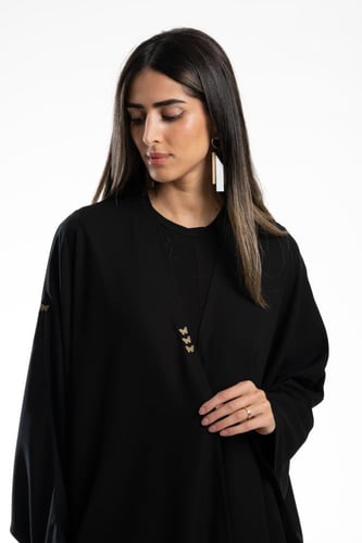 عباية سوداء كريب سادة بشت مزينة بفراشات لوزان - Qu...