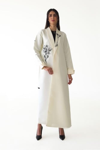 عباية بليزر أوف وايت تفته مطرزة تطريز ناعم - Rosab...