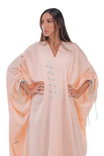 عباية صيفية بخيوط تيفني بقصة بشت - Mirabell