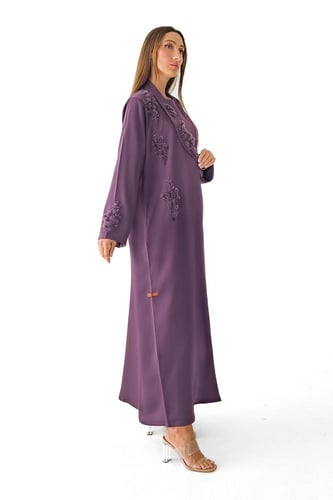 عباية بنفسجي كريب بتطريز مع فستان - Aria
