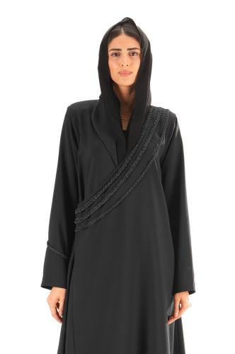 عباية بليزر سوداء كريب زينت بثلاث جدائل - Turaath
