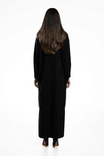 عباية سوداء كريب سادة بفتحات جانبية - Queen of Bla...