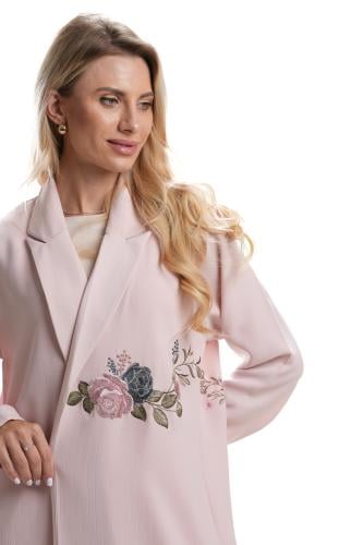 عباية وردي كريب بتطريز على شكل ورد - Rosalie