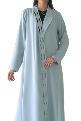 عباية بليزر سماوي كريب بتطريز جدائل - Braided deta...