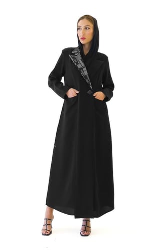عباية بليزر سوداء كريب بجيوب بتدخيلة منقشة - Candi...