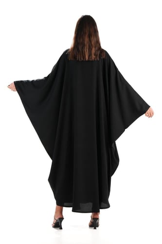عباية سوداء كريب سادة بقصة بشت - Queen of Black