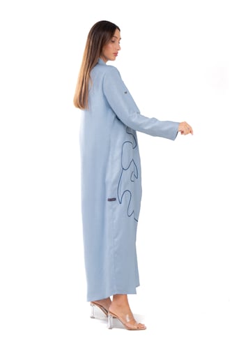 عباية بليزر سماوي صيفية لينن طرزت باللون الازرق