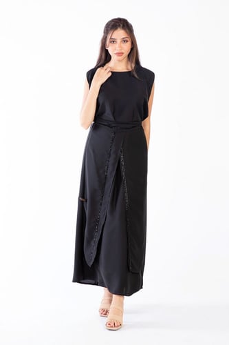 فستان أسود مطرز بالخرز - Saly V