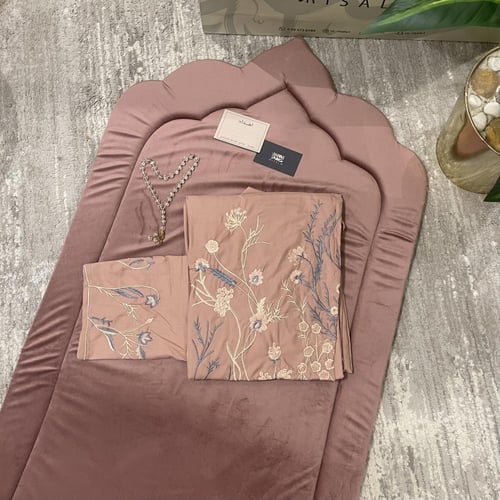 طقم صلاة زهور رسالة