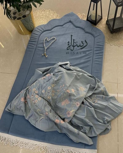 طقم صلاة زهور رسالة