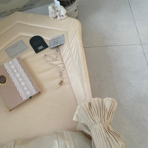 طقم مخملي الباليسة