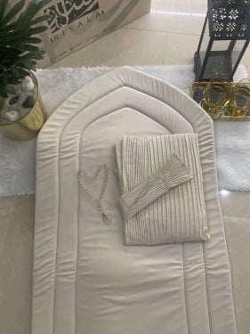 طقم مخملي الباليسة