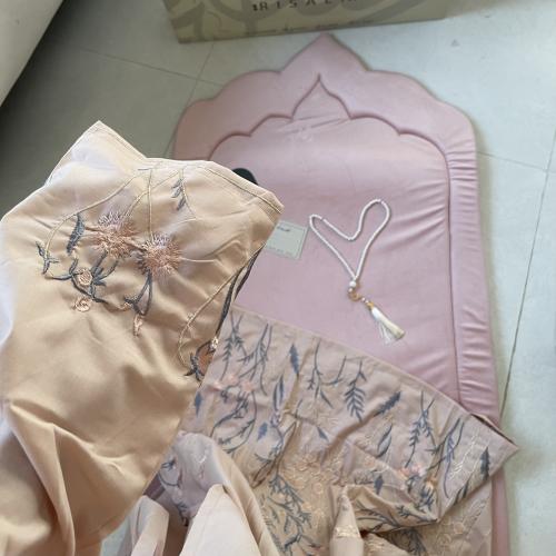 طقم صلاة زهور رسالة