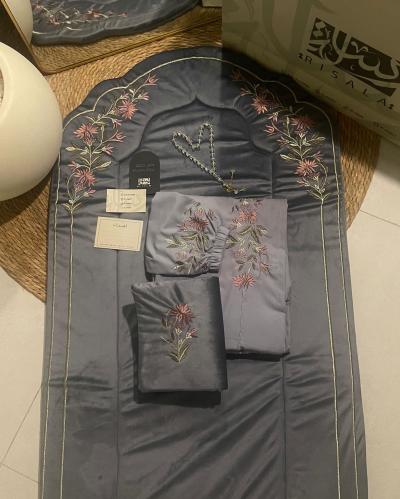 طقم صلاة رسالة مطرز+بيت مصحف’