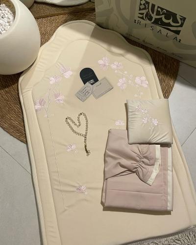 طقم صلاة الياسمين +بيت مصحف