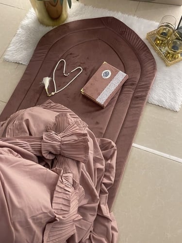 طقم مخملي الباليسة