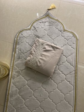 سجاده رسالة المخملية