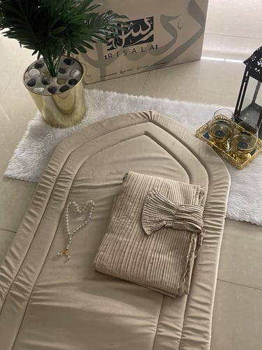 طقم مخملي الباليسة