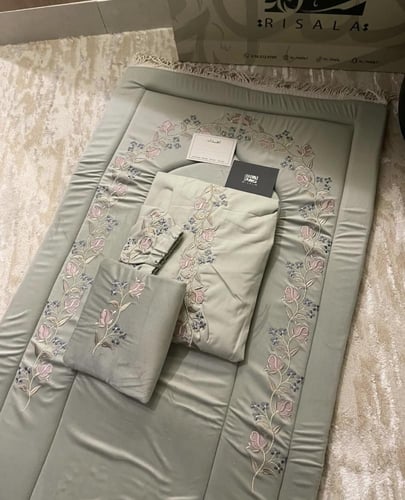 طقم صلاة رسالة مطرز+بيت مصحف’