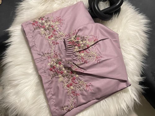 شرشف صلاة مطرز