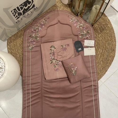 طقم صلاة رسالة مطرز+بيت مصحف’