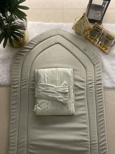 طقم مخملي الباليسة