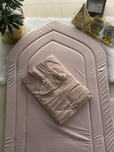 طقم مخملي الباليسة