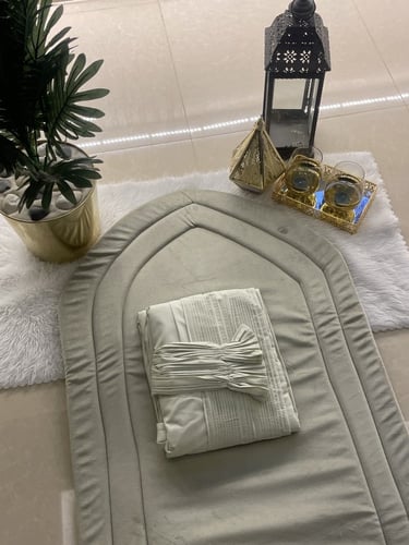 طقم مخملي الباليسة