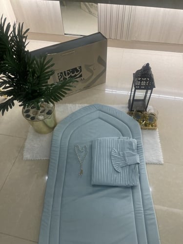 طقم مخملي الباليسة