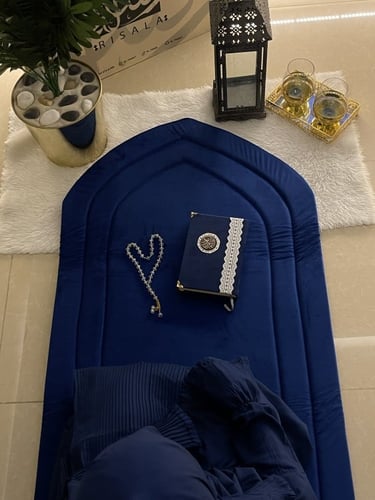 طقم مخملي الباليسة