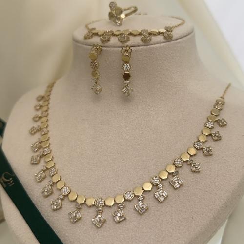 طقم ذهب عيار18–3488