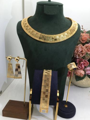 طقم فاخر هندي