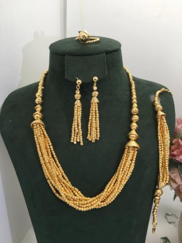 طقم فاخر هندي