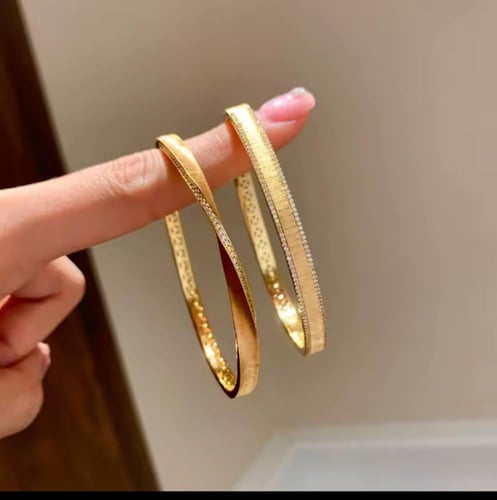 اسوارة كريستال