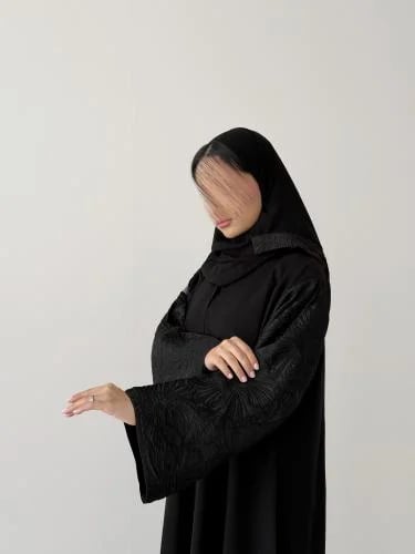 عباية سارَه