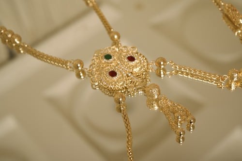 اكسسوار مميز للأكتاف