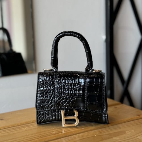 حقيبة يد جذابه !