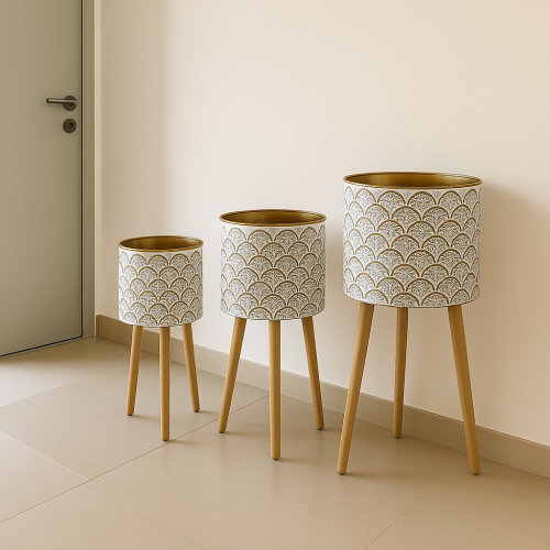 طقم فازات ديكورية بنقشة هندسية وأرجل خشبية