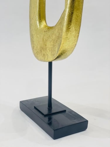 تحفة فنية شبيهة الرخام