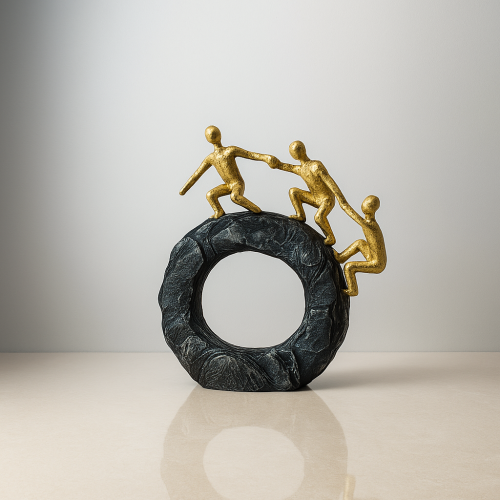 مجسم دائري على شكل صخرة