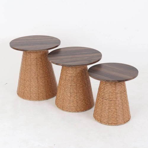 طقم طاولات خزفية بسطح خشبي بتصميم طبيعي أنيق