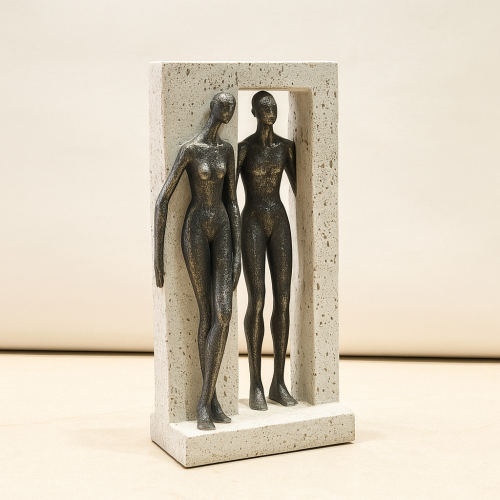 مجسم ثنائي تجريدي داخل إطار