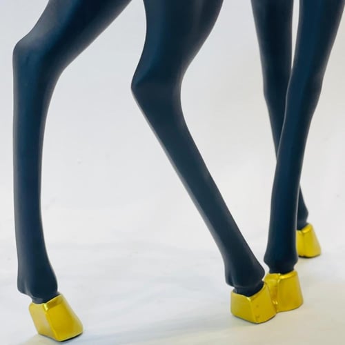 مجسمات الاغزال اسود